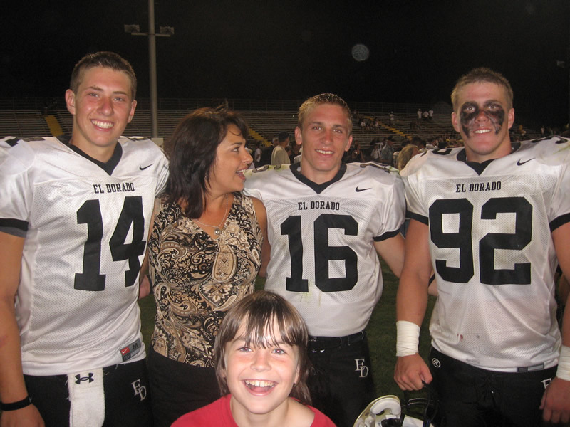 09. Kane, Mom, Jay, Trace and Kenan..jpg