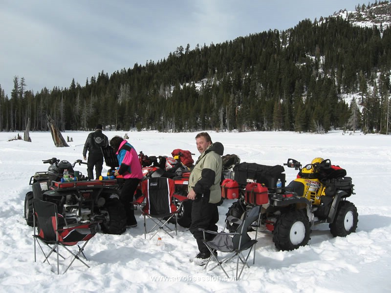 27. We just hung out on the lake and ate lunch..jpg