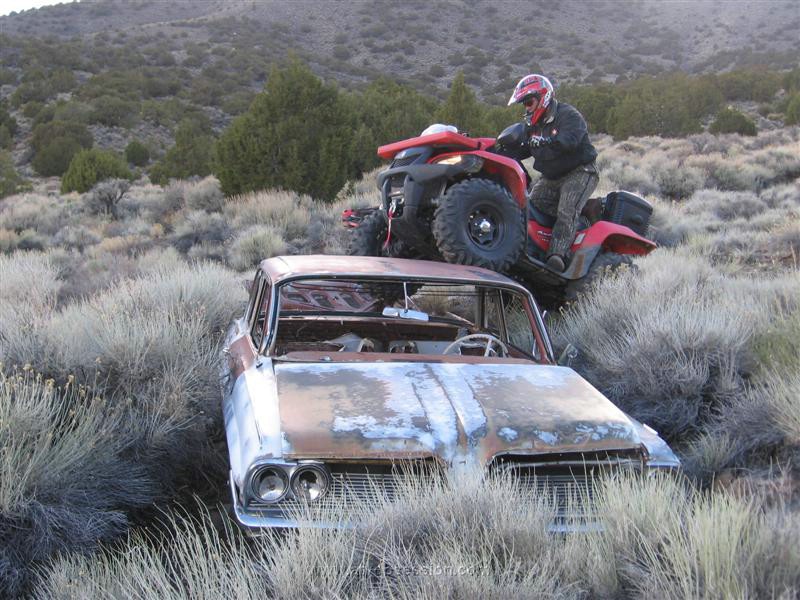 089. An Abandoned Car Makes A Nice Distraction..jpg