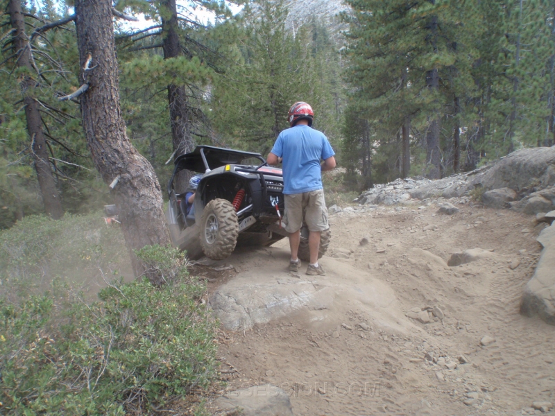 053. Scott gives Larry a hand..jpg