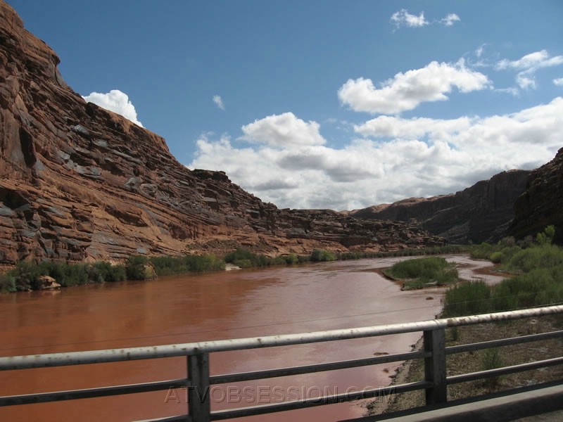 040. We head toward Cliffhanger and cross the Colorado River..jpg