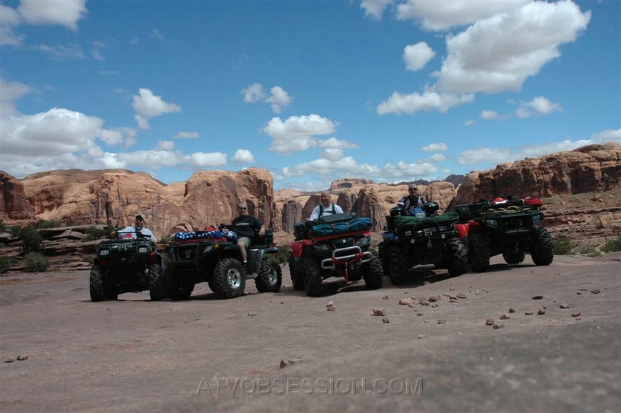 098. Larry and his clicker..while I set up my camera..jpg