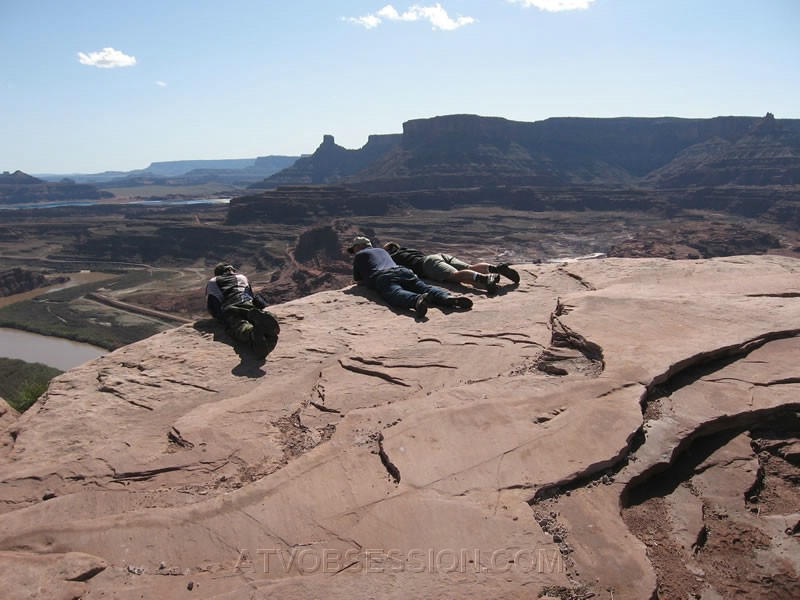 194. Jack, Steve and Dusty enjoy the cliff..jpg