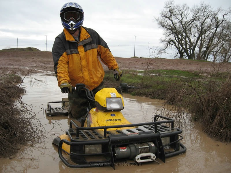 16. WTF! Trace asks his mommy to pull him out..jpg