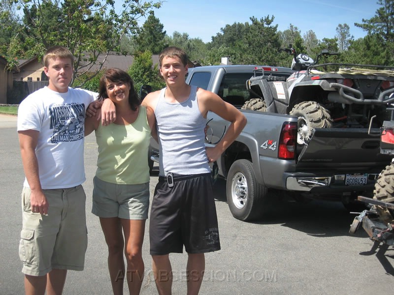 05. Mom with the boys..we're loaded...LET'S GO!.jpg