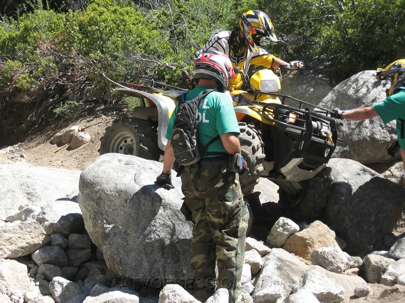 25. Ken and Bill lend a hand..jpg