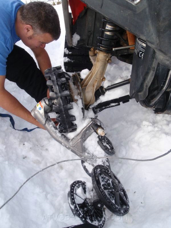 63. We take the whole assembly off..jpg