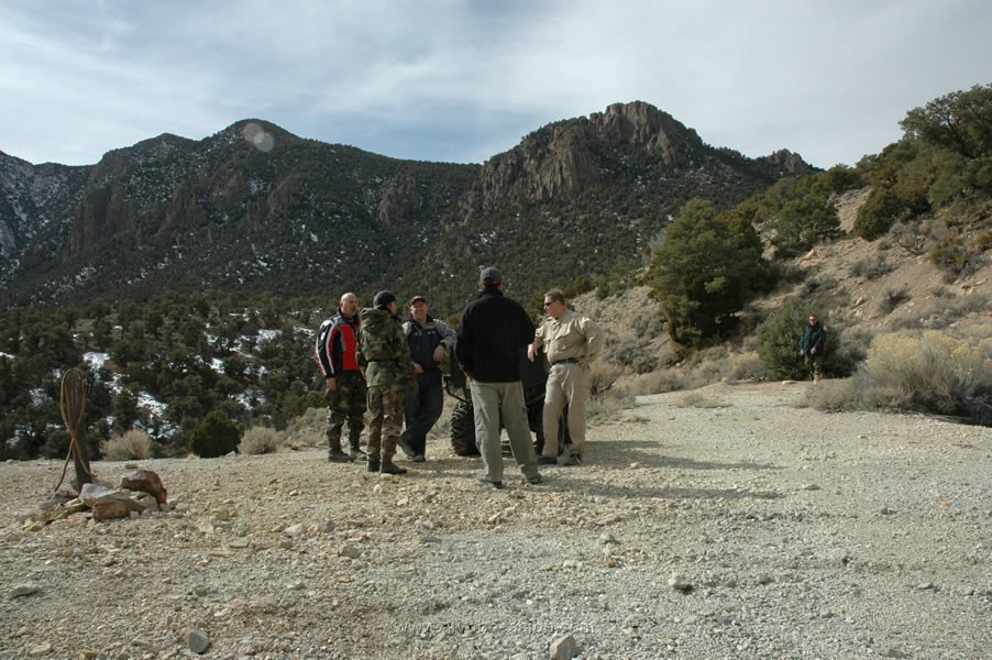 116. Larry sneaks this photo..notice his right hand..jpg