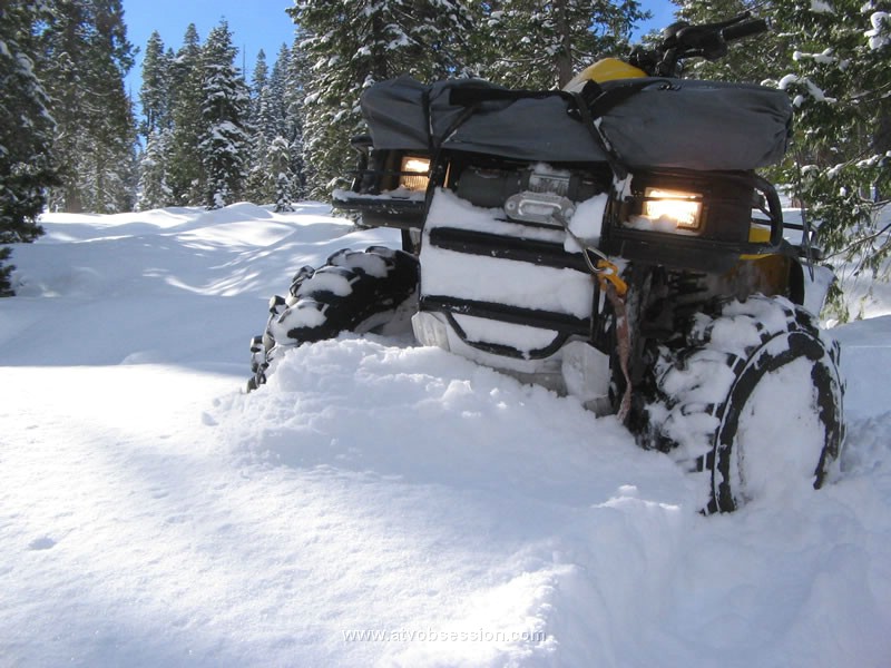 045. The snow was SO LIGHT..that believe it or not..I'm not stuck..jpg